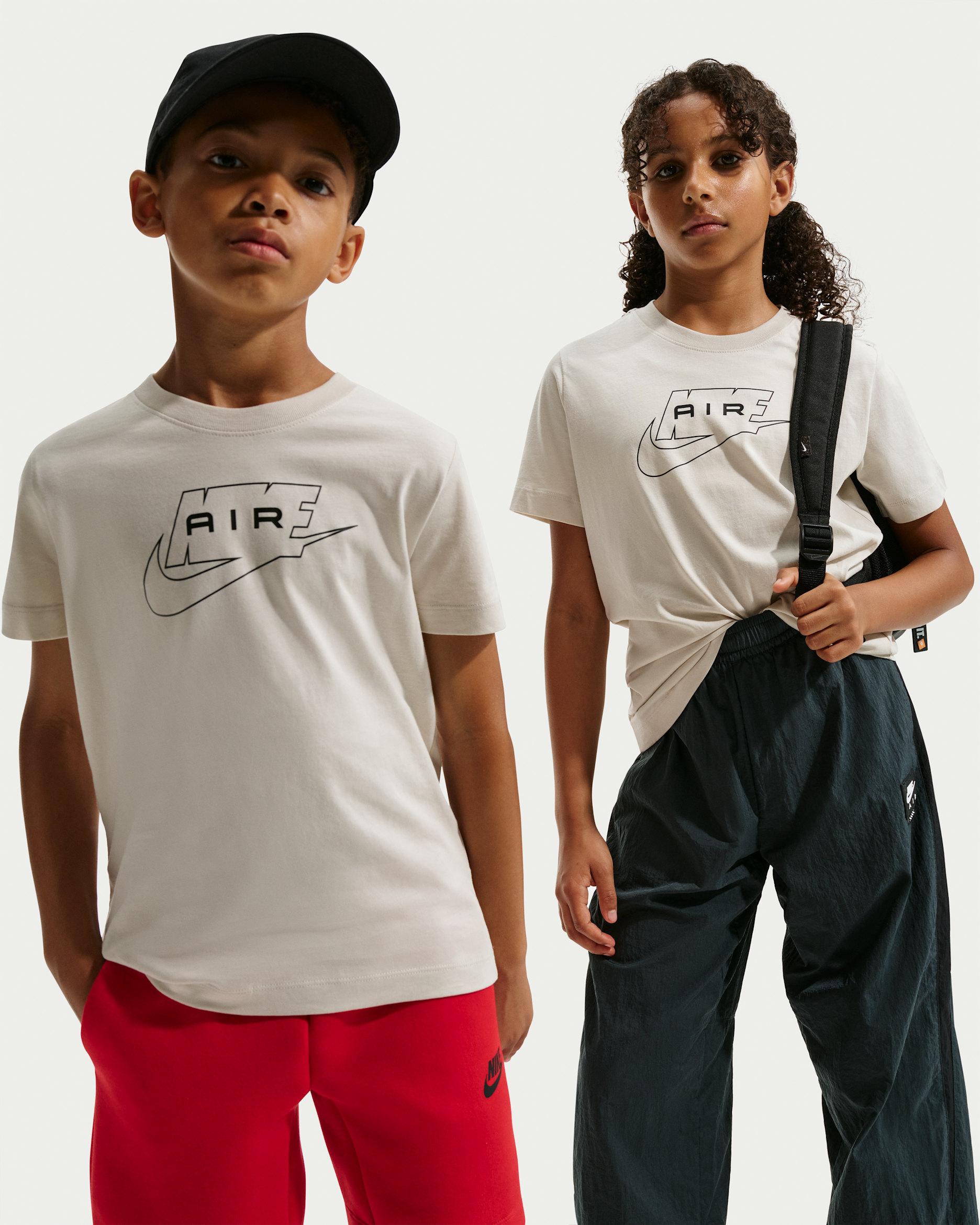 Nike Sportswear Older Kids' T-Shirt. Nike FI
